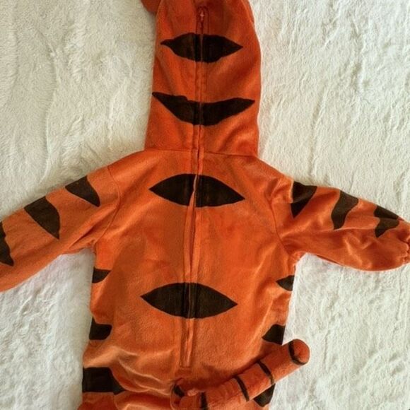 Disney Winnie The Pooh Tigger Costume Size 9-12 Months - Picture 5 of 7